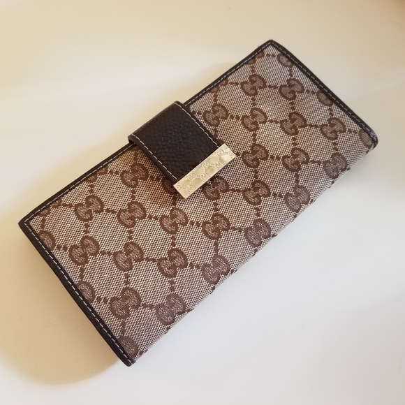 Gucci Handbags - 🚫*SOLD*Gucci GG leather/canvas continental wallet